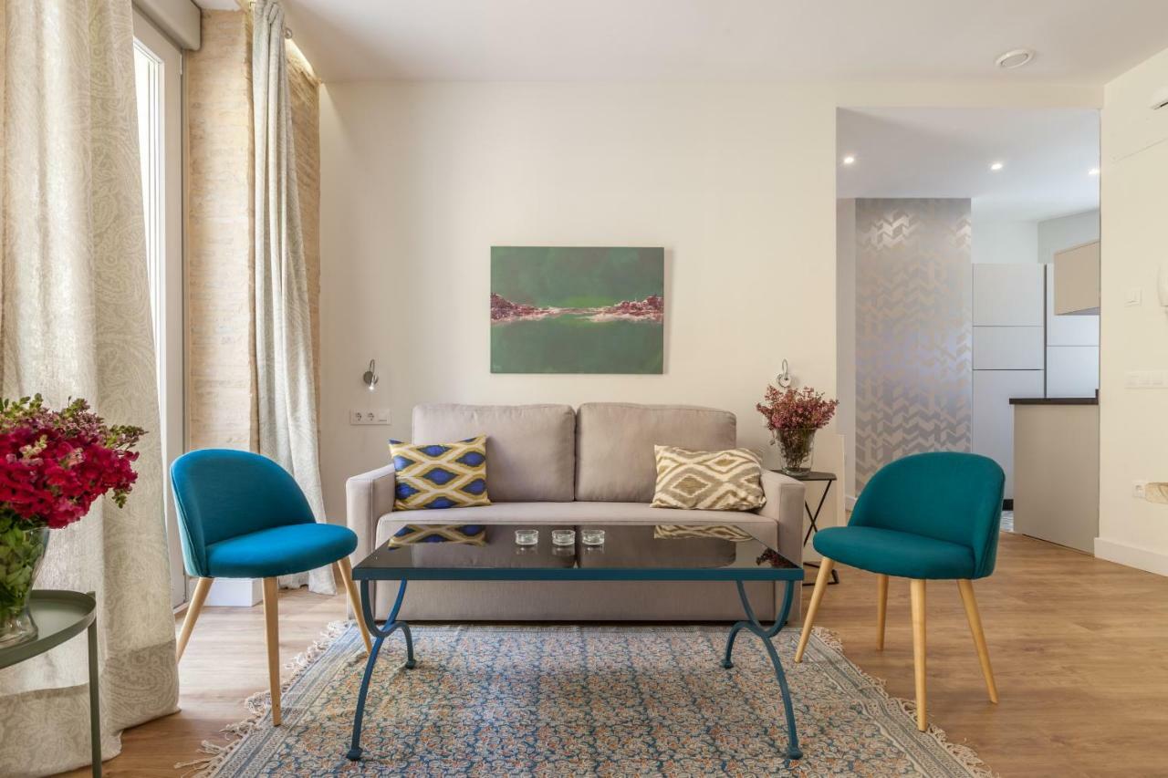 Apartamentos Rg Suites Jardines De Murillo 세비야 외부 사진
