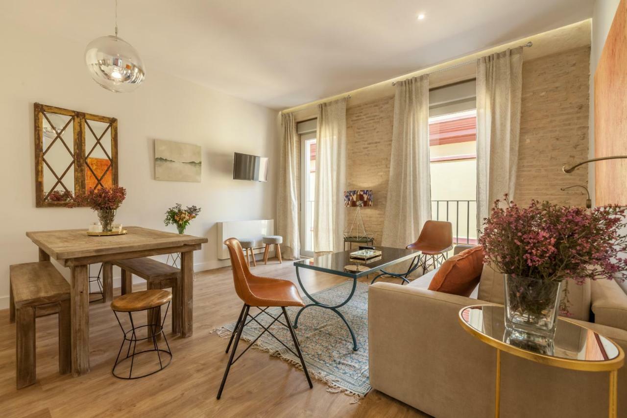 Apartamentos Rg Suites Jardines De Murillo 세비야 외부 사진