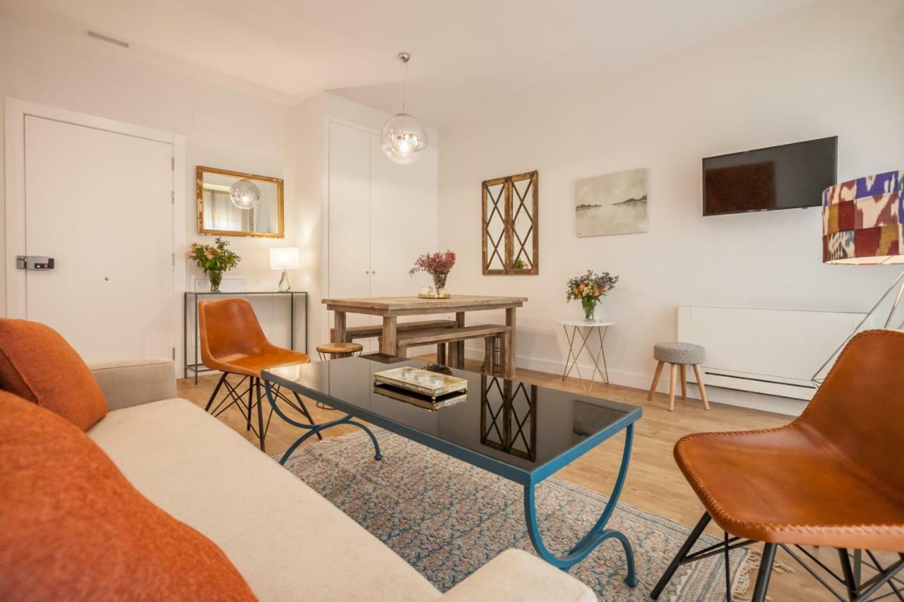 Apartamentos Rg Suites Jardines De Murillo 세비야 외부 사진