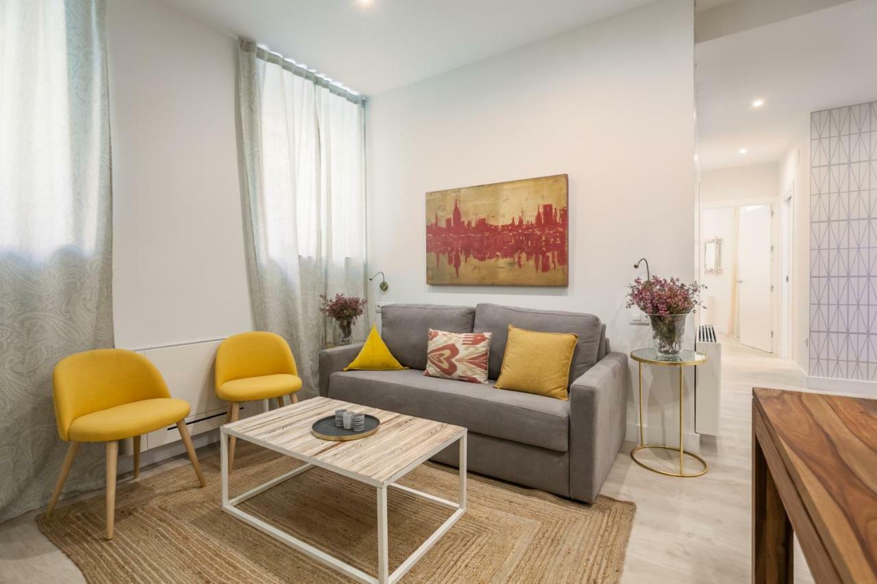 Apartamentos Rg Suites Jardines De Murillo 세비야 외부 사진