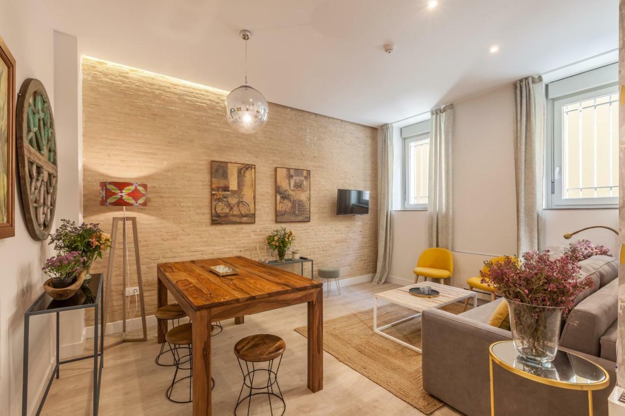 Apartamentos Rg Suites Jardines De Murillo 세비야 외부 사진