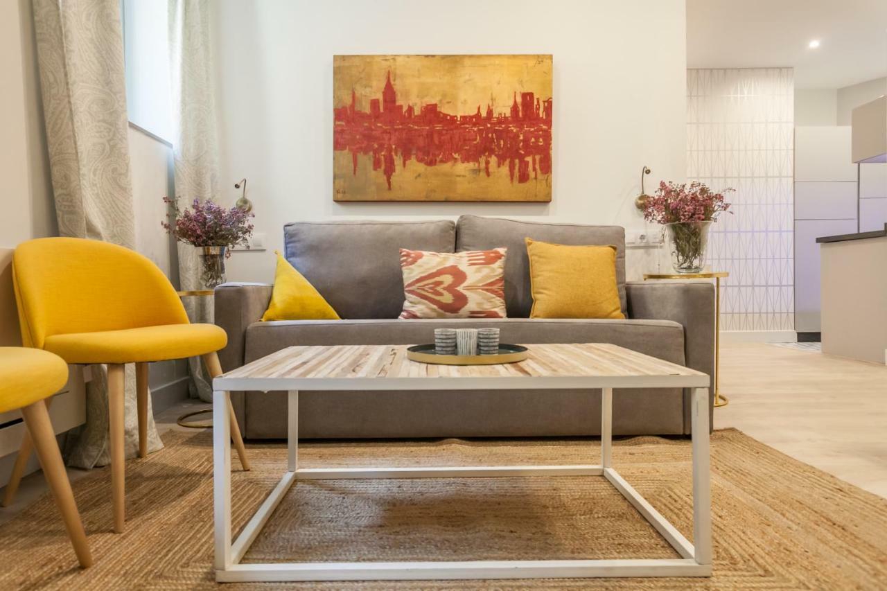 Apartamentos Rg Suites Jardines De Murillo 세비야 외부 사진