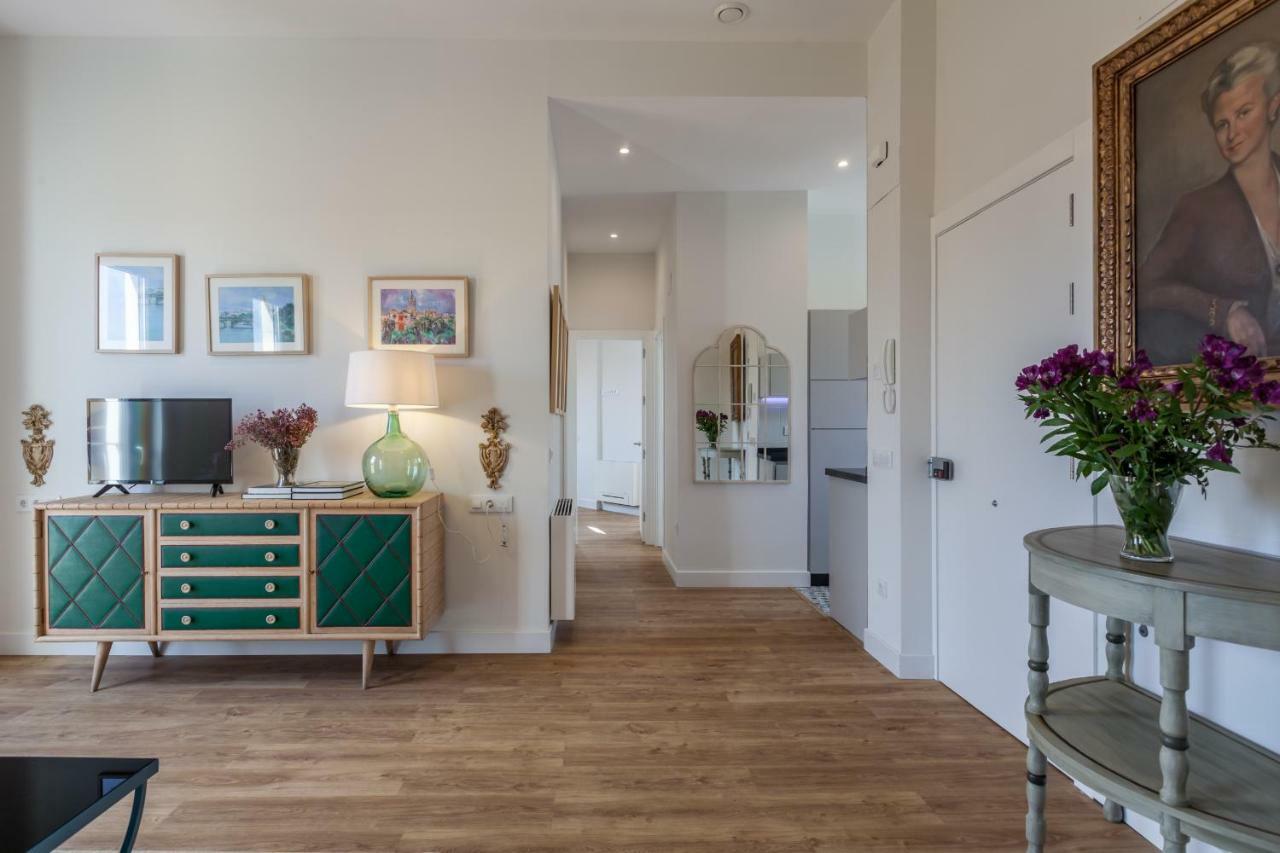 Apartamentos Rg Suites Jardines De Murillo 세비야 외부 사진