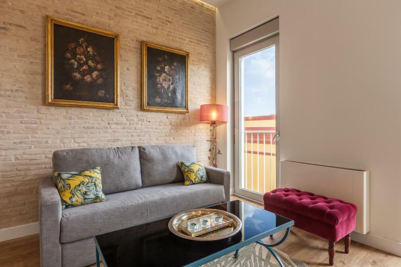 Apartamentos Rg Suites Jardines De Murillo 세비야 외부 사진