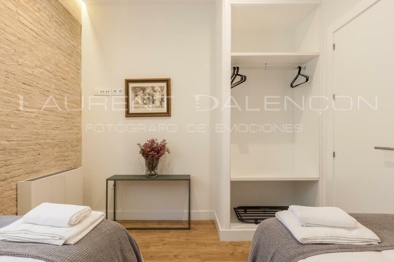 Apartamentos Rg Suites Jardines De Murillo 세비야 외부 사진